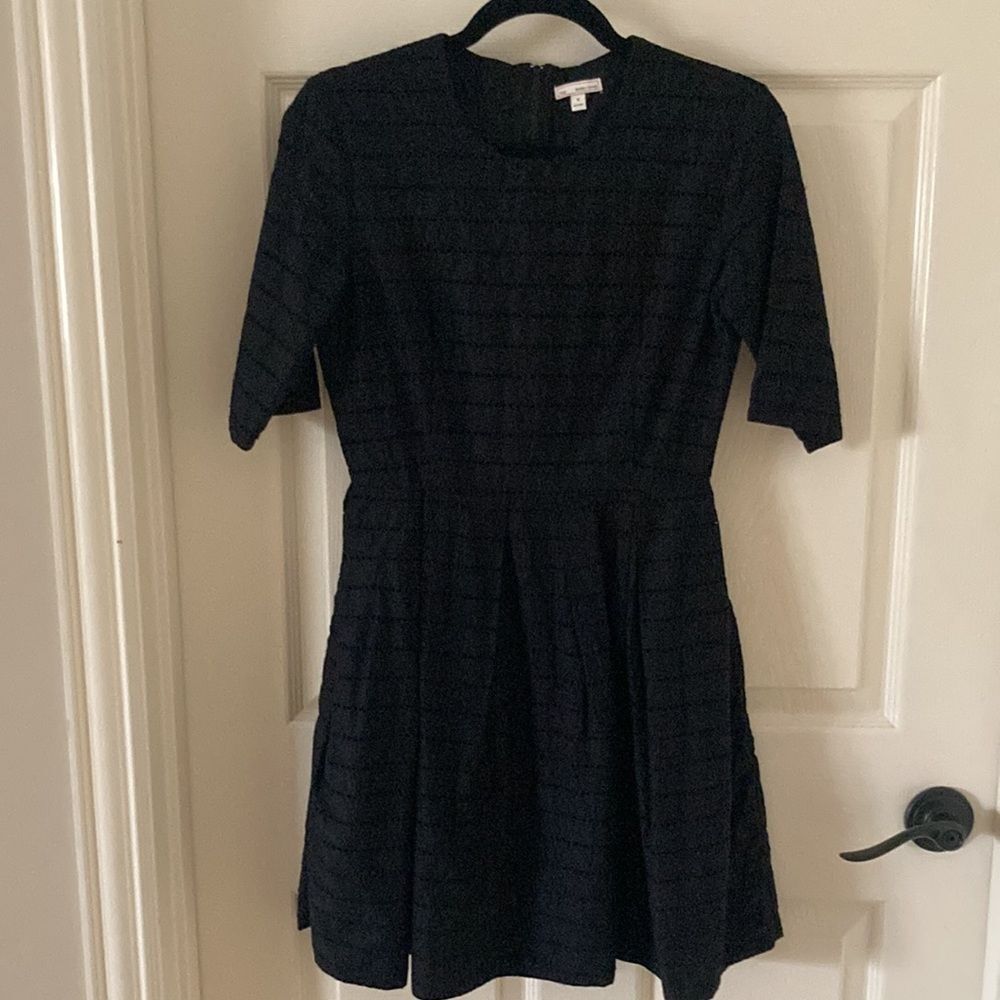 NEW GAP Fit Flare Dress Black Size 0 Eyelet Seersucker Surplice Work Dress NWOT